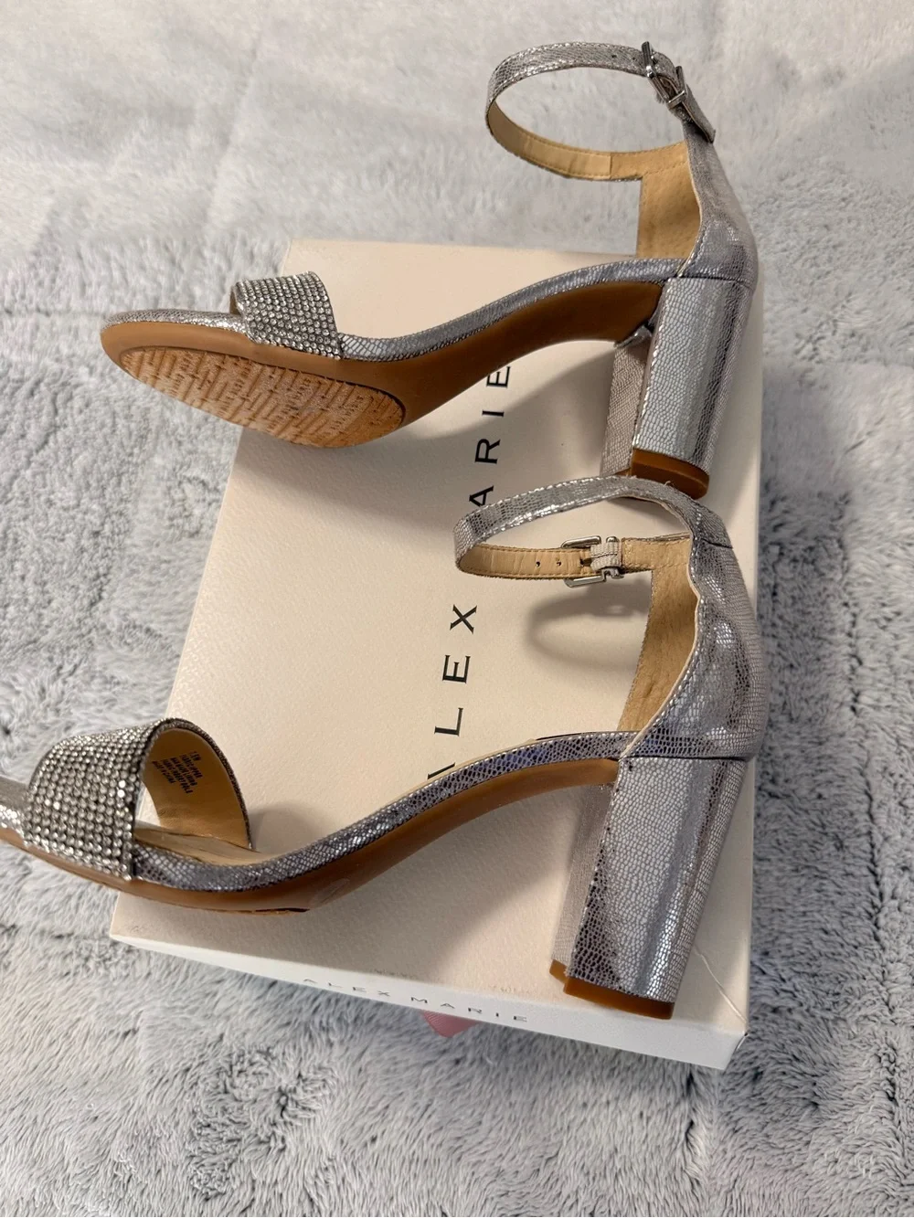 Alex Marie Halmartwo Silver Rhinestone Block Heel Sandals 7.5 Wide
